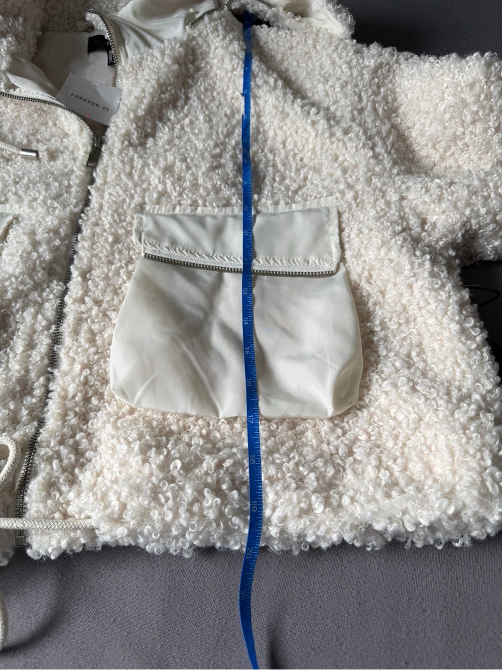 Forever 21 Cream Sherpa Women’s Hooded Cropped Jacket Size M NWT - Picture 5 of 7